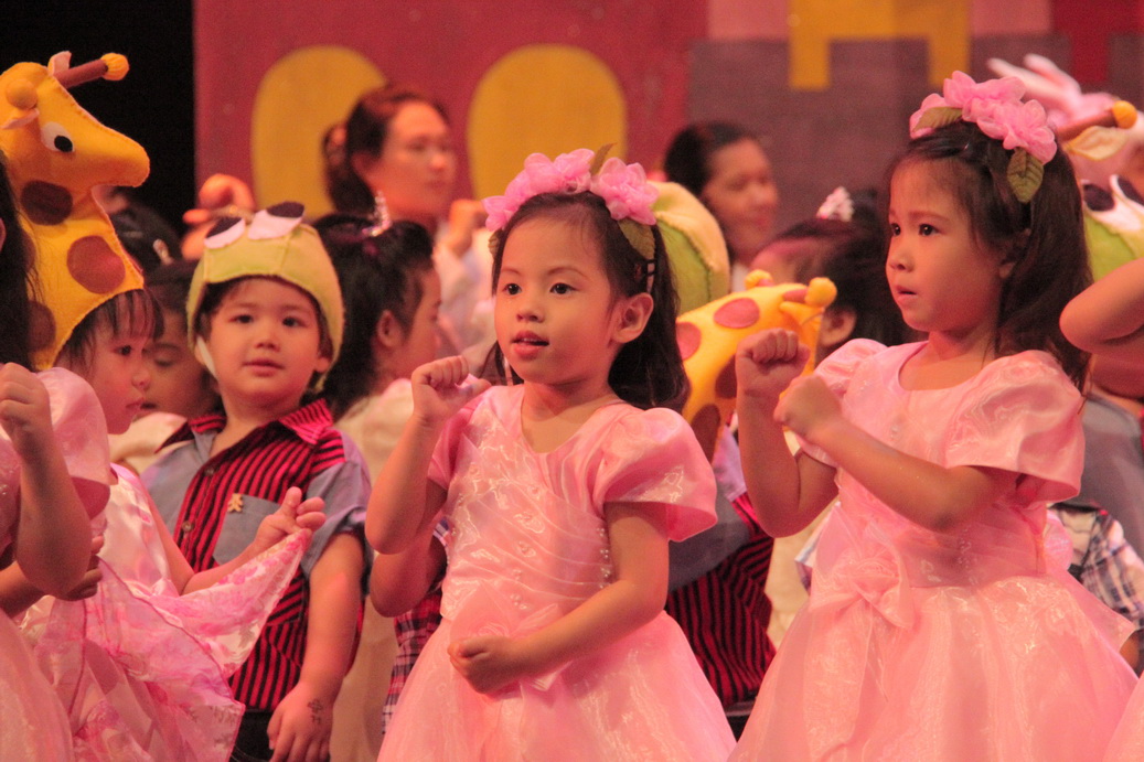 Varee_Annual_Performance 2013_Kindergarten_C2_070